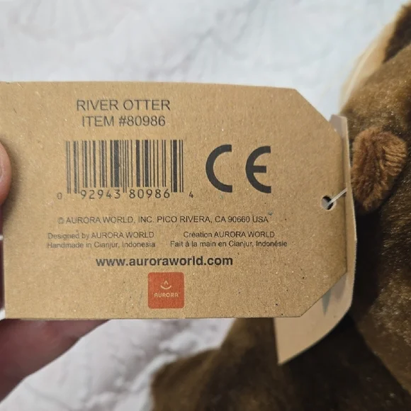 Destination Nation Plush Otter - Picture 3 of 6